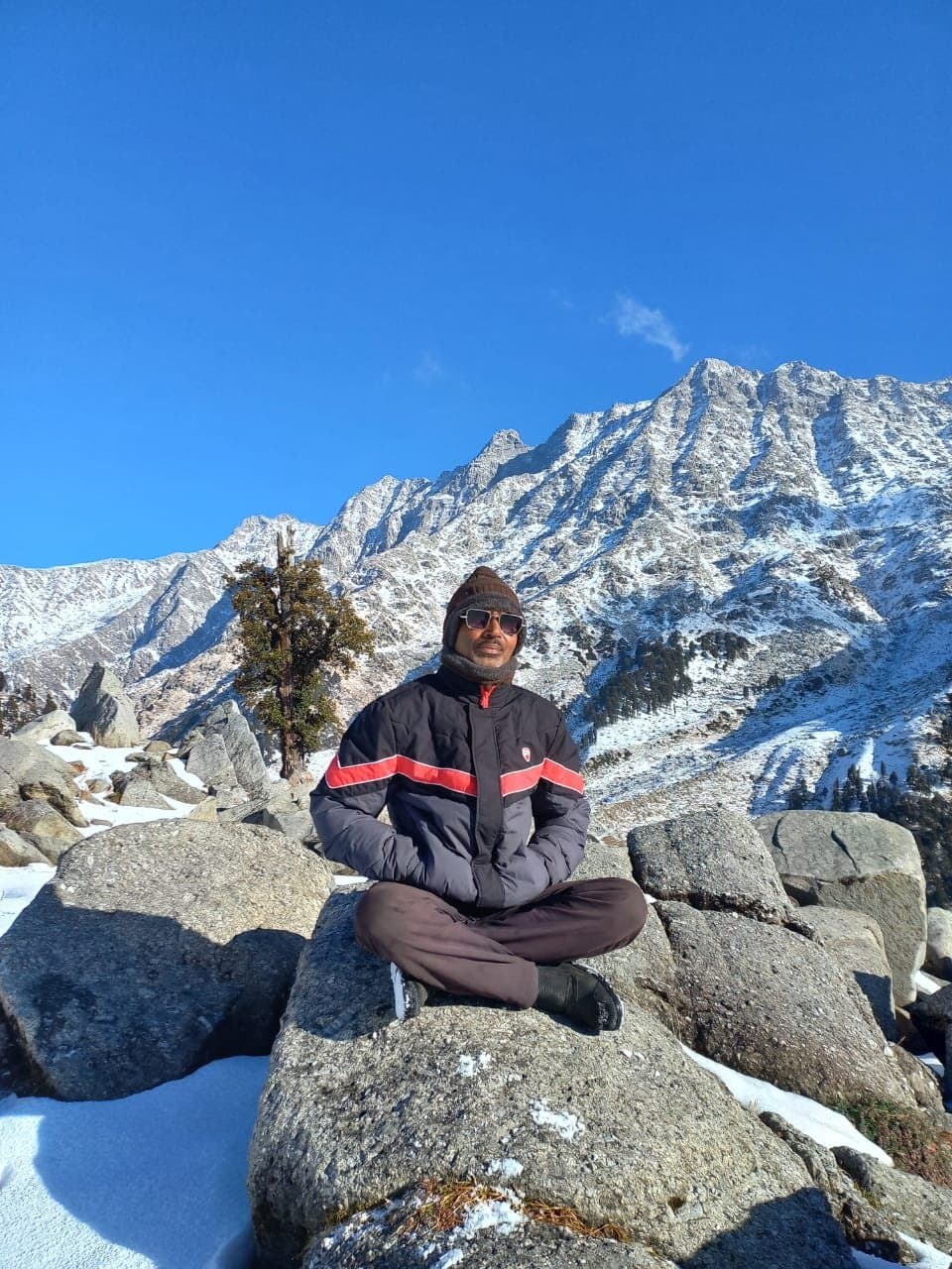 Snowline Laka Trek - amazing view