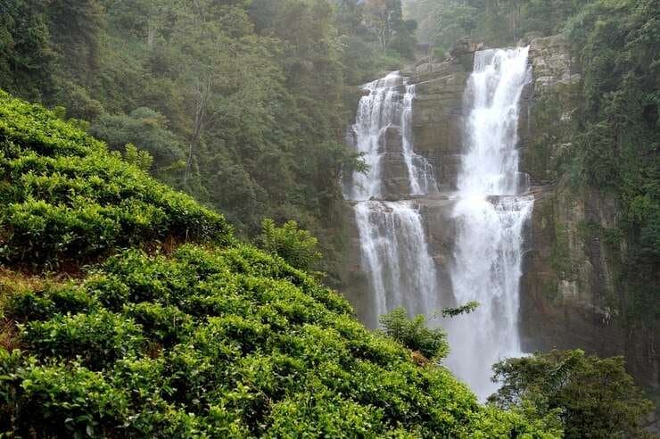 Explore Bhagsu Fall: A Traveler’s Guide to Dharamshala’s Hidden Gem!