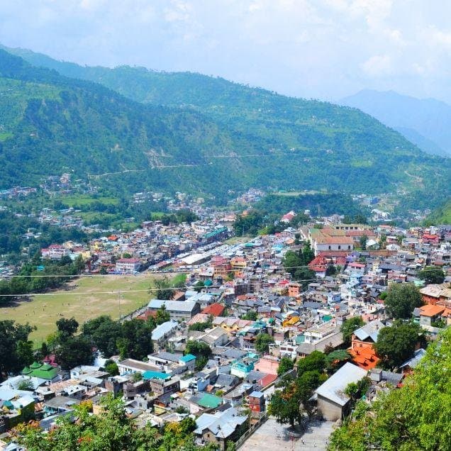 Weekend Trip from Delhi to Himachal – Complete Travel Guide for Adventure, Treks & Mountain Vibes
