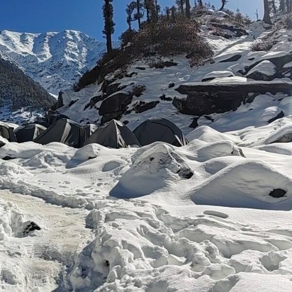 Kareri lake mountain view and camping april 2026